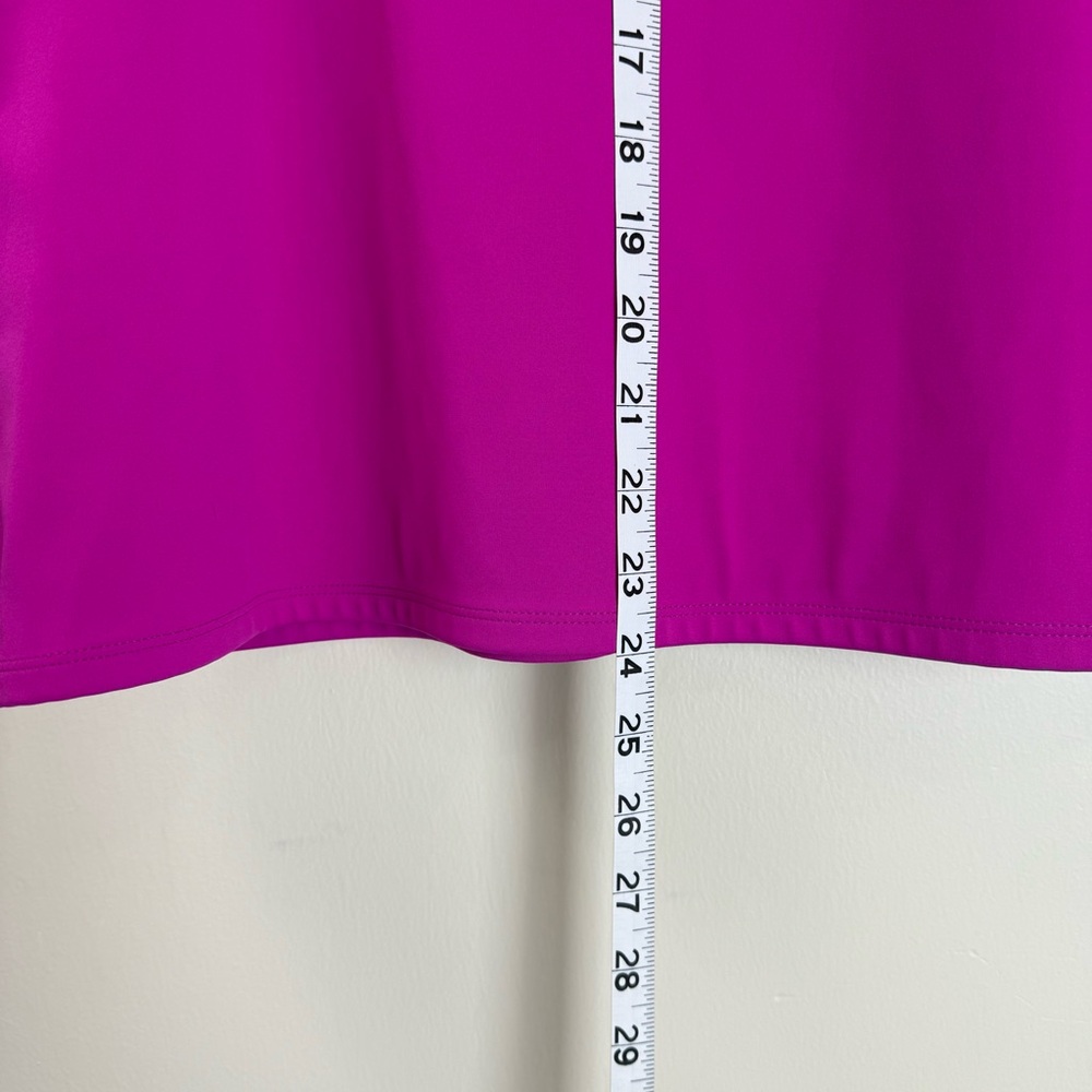 Express Short Sleeve Tee in Bright Magenta - Picture 6 of 7
